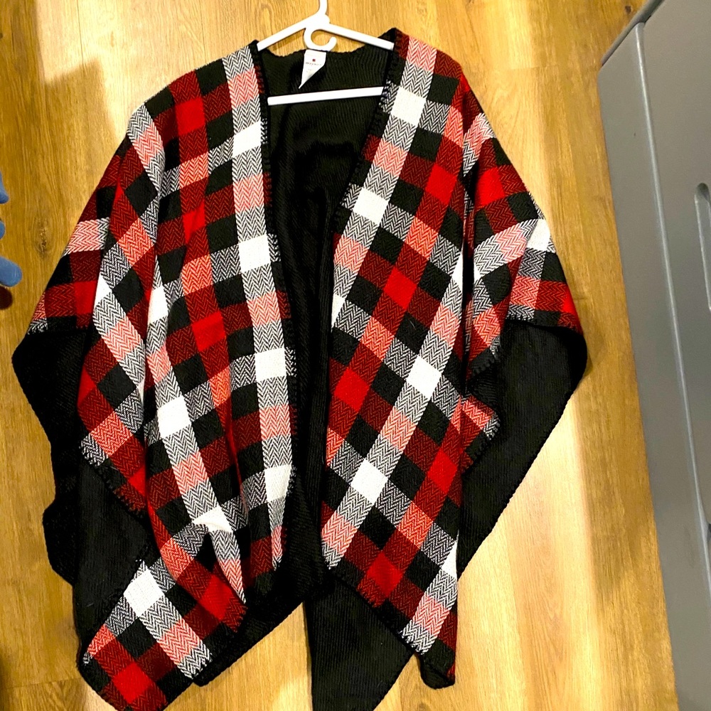 Plaid Shaw/ Ariana